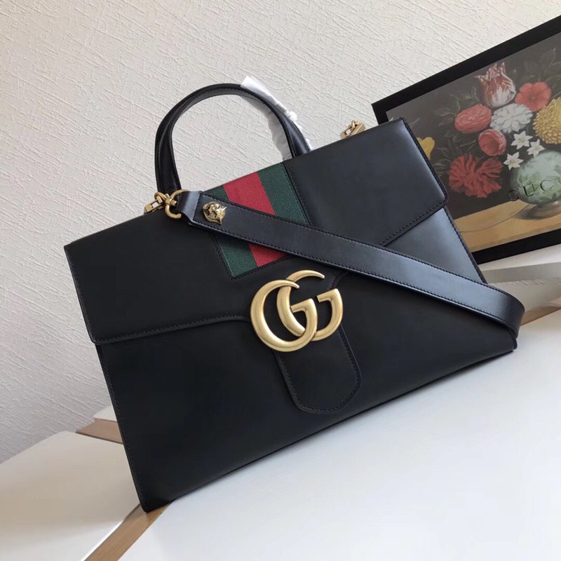 476470 GUCCI 新款 牛皮 GG翻盖单肩包 