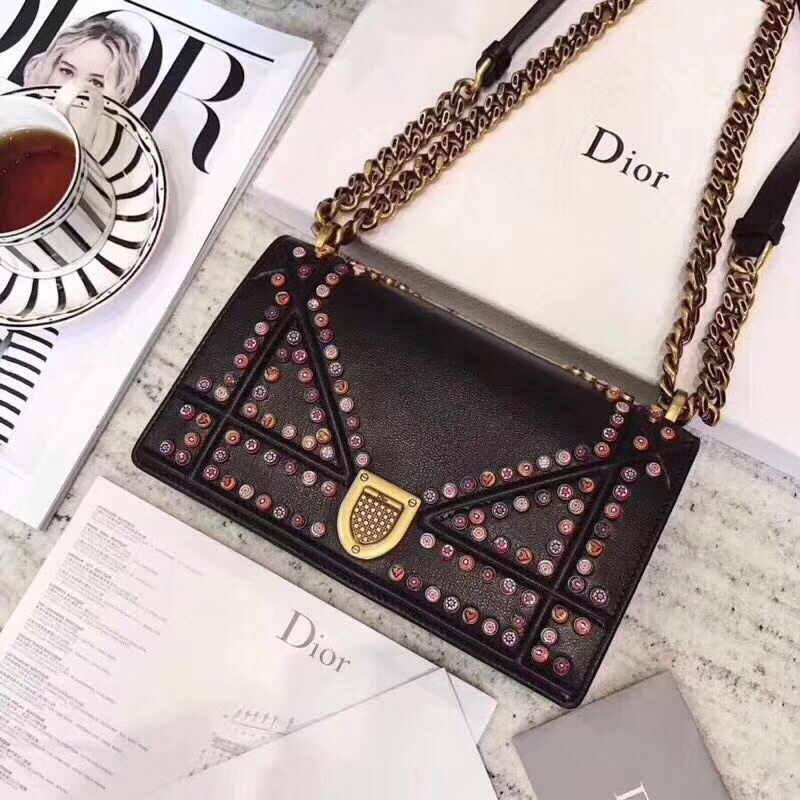 Dior/迪奥2018新款春夏Diorama彩色铆钉小羊皮斜跨包dior女包