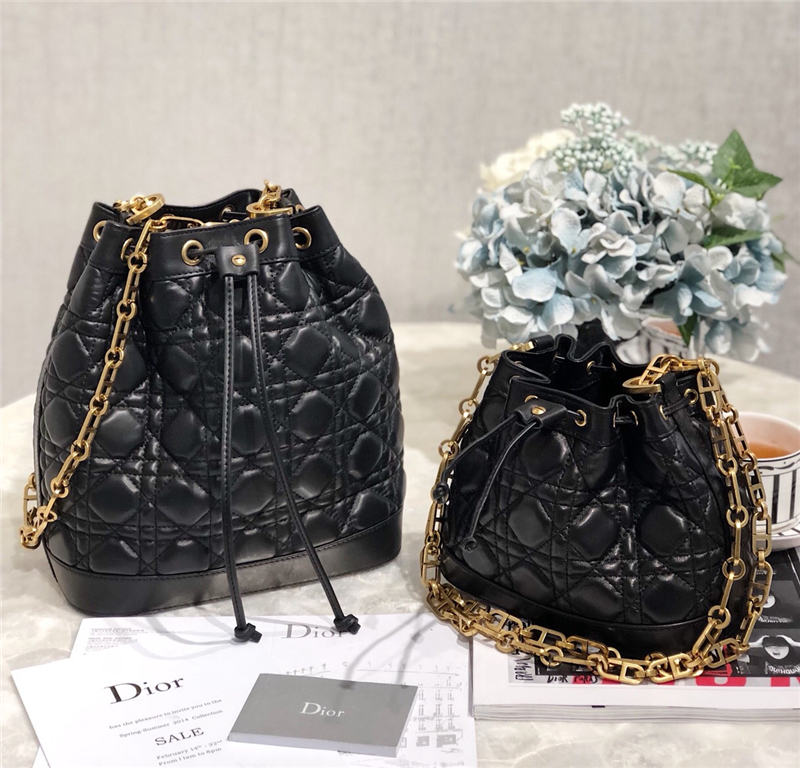 Dior/迪奥 2019年早春款 菱格羊皮水桶包 手提单肩斜挎包