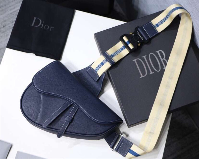  Dior/迪奥 2019新款男士 SADDLE马鞍包 胸包腰包 男女斜挎包