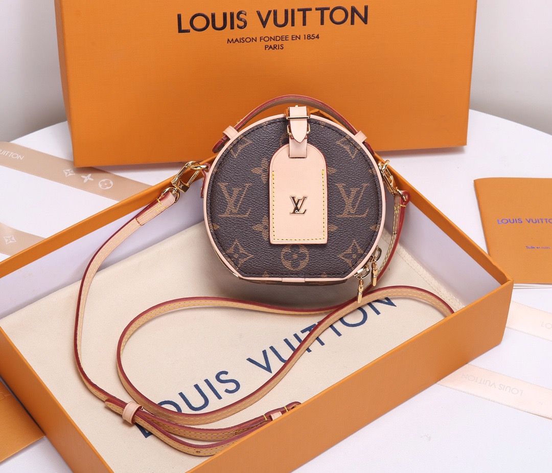 LV MINI BOITE CHAPEAU M44699 13.0x 12.0x 6.5 cm 