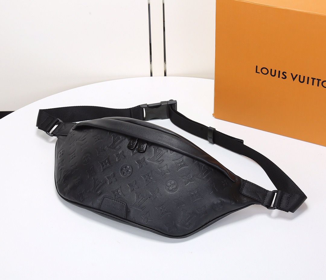 LV MENS BAG BELT BAG CHEST BAG Monogram Shadow Ｍ44388 47x20x9CM