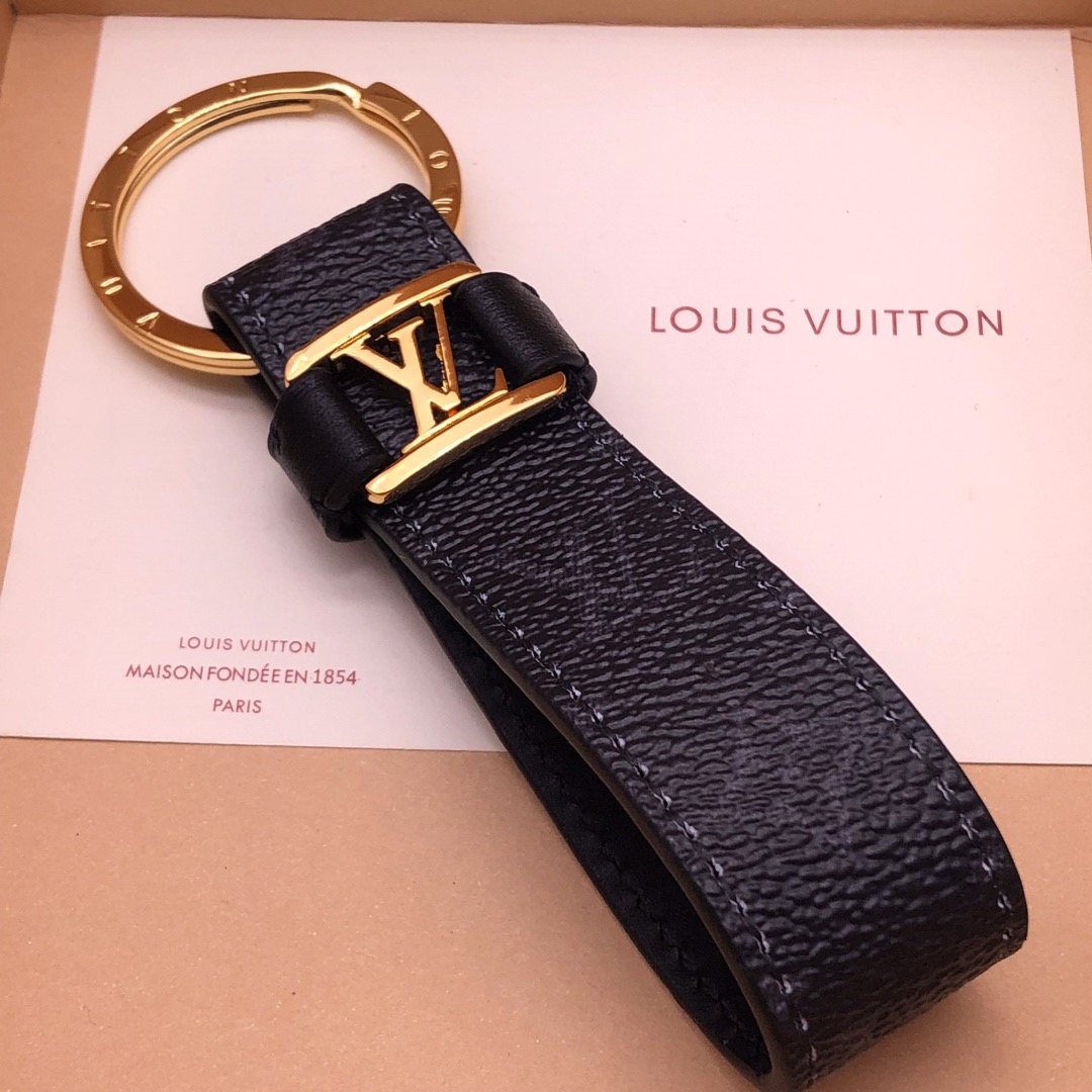 LV KEY CHAIN 