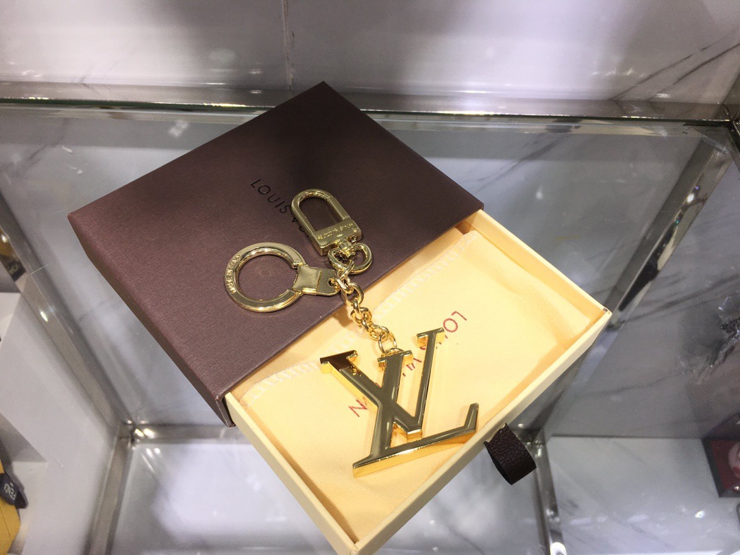 LV KEY CHAIN 