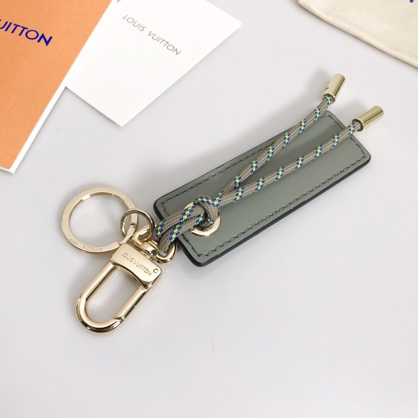 LV KEY CHAIN 