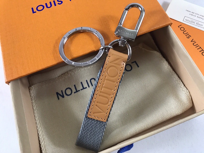 LV KEY CHAIN 