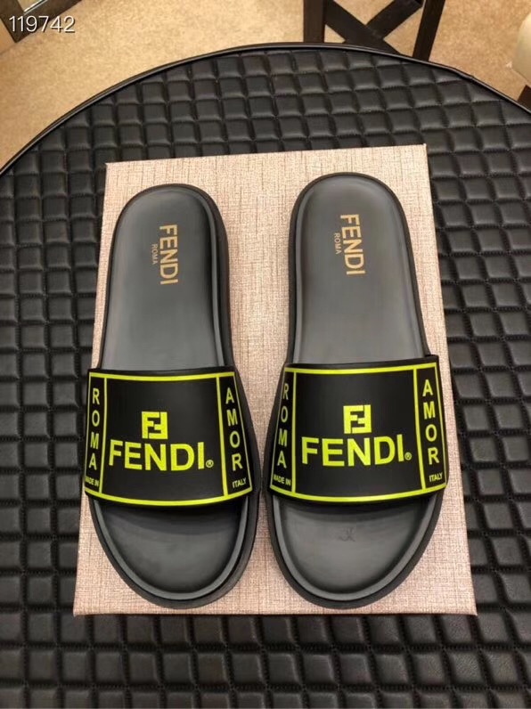 MENS SLIPPERS