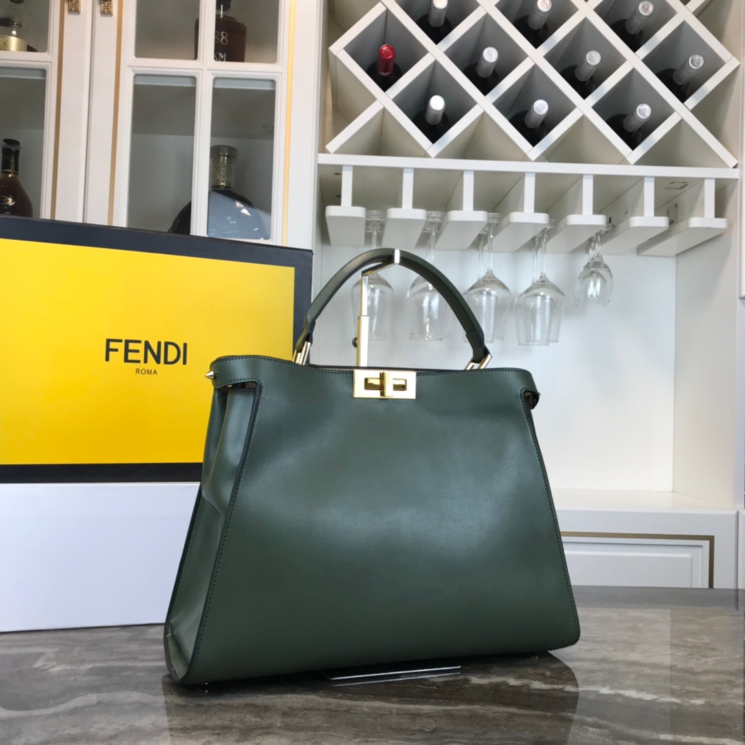 FENDI HANDBAG Peekaboo Essentially 1986 38-27-14cm 