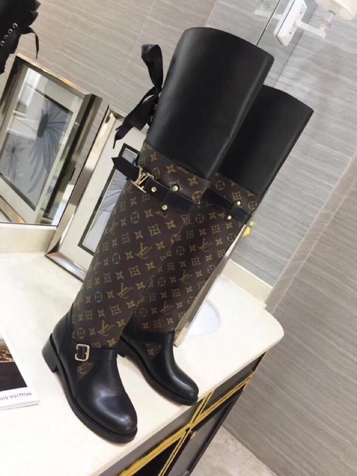 LV WOMENS BOOTS EUROPE SIZE 35-41