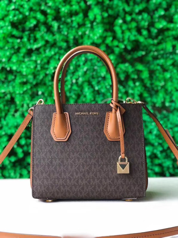 MICHAEL KORS WOMENS HANDBAGS