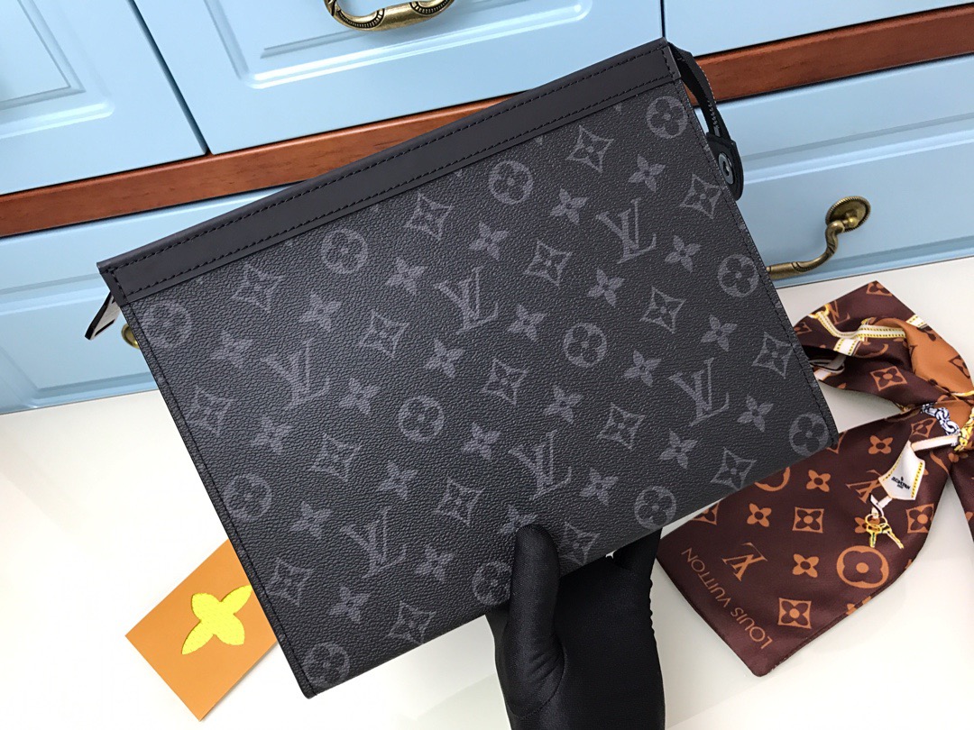 LV Pochette Voyage Monogram Eclipse CLUTCH M61692 27x21cm