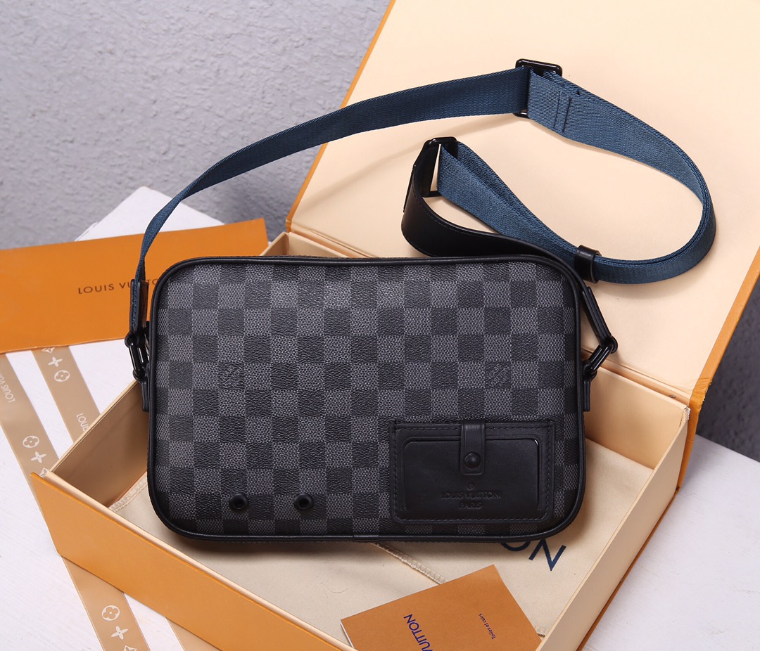 LV Alpha MENS BAG Damier Graphite  CANVAS N40188 26x17x5CM