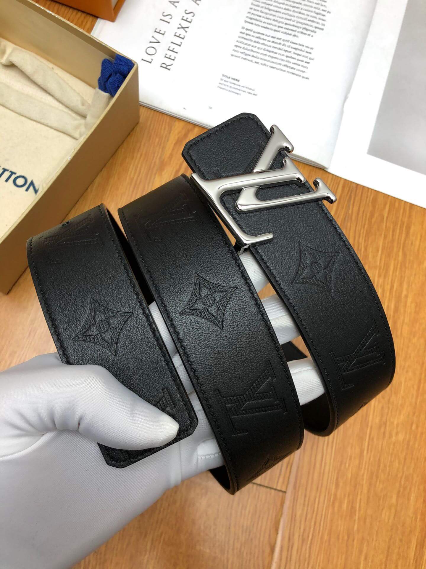 LV NEW MENS BELT