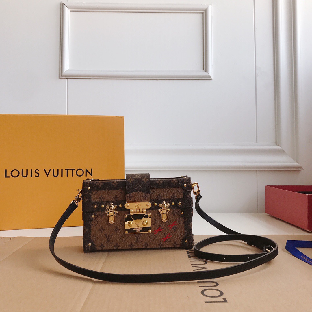 LV PETITE MALLE CLUTCH HANDBAG