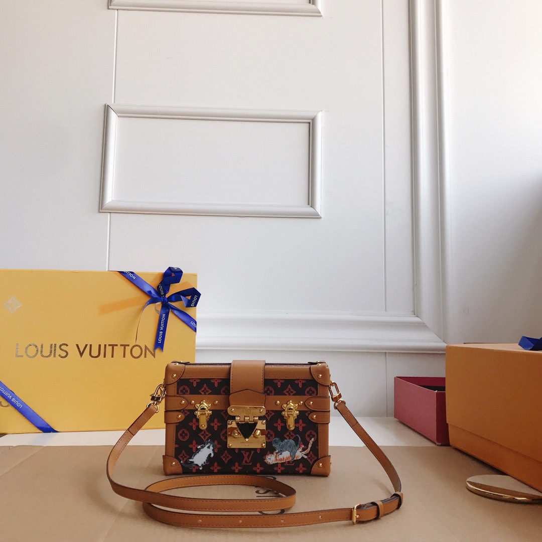 LV PETITE MALLE CLUTCH HANDBAG