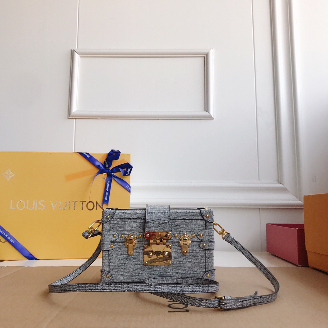 LV PETITE MALLE CLUTCH HANDBAG