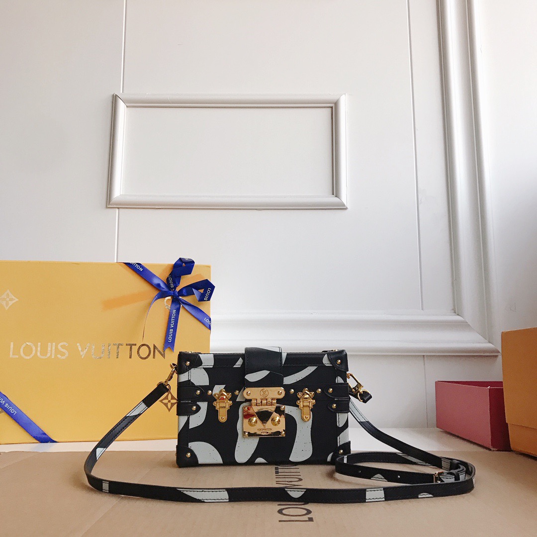 LV PETITE MALLE CLUTCH HANDBAG