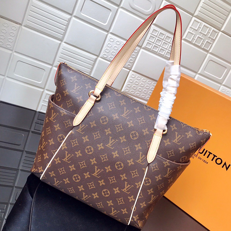 LV TOTALLY WOMENS HANDBAG M56689 43x30x7cm