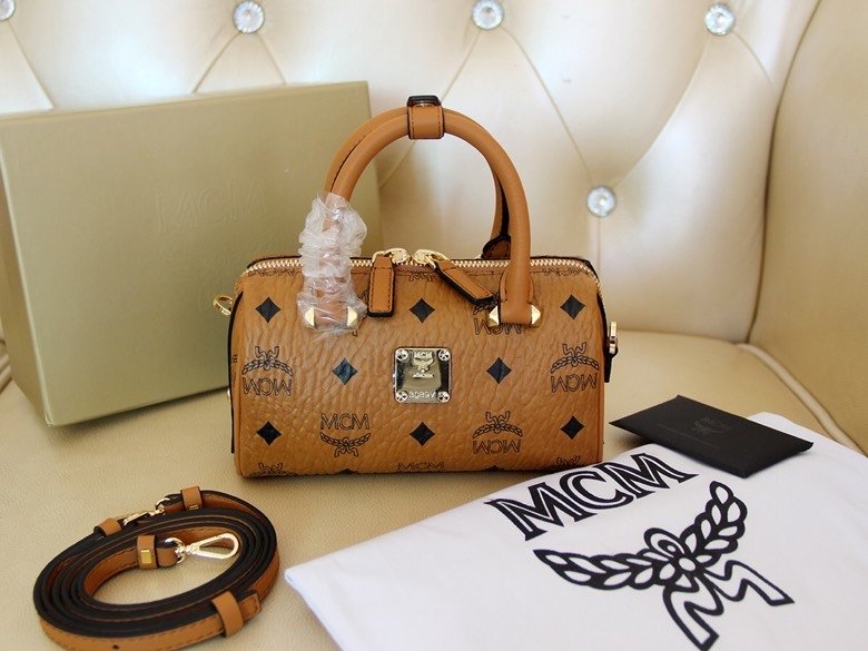 MCM SPEEDY HANDBAG TOTE 18.5*10*8cm