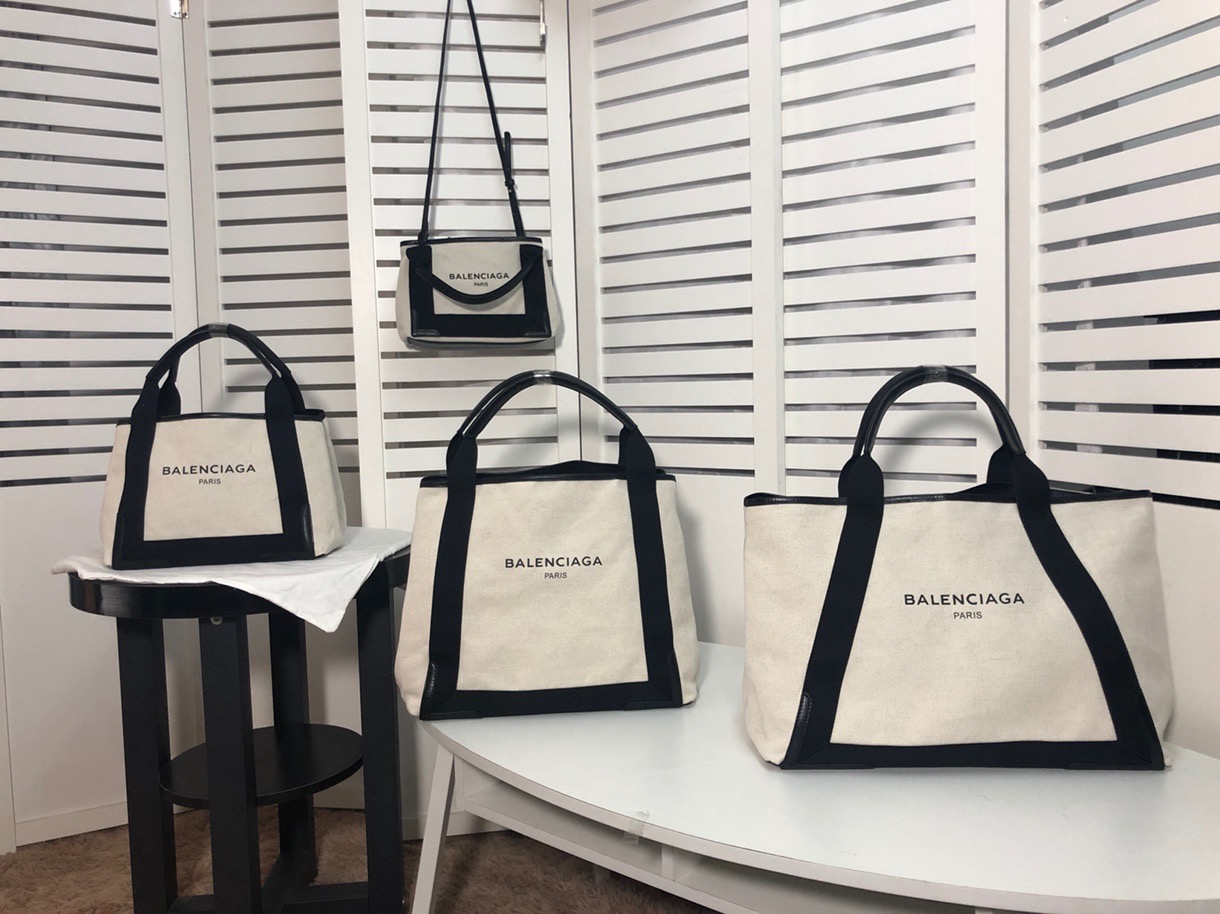 Balenciaga  BAG