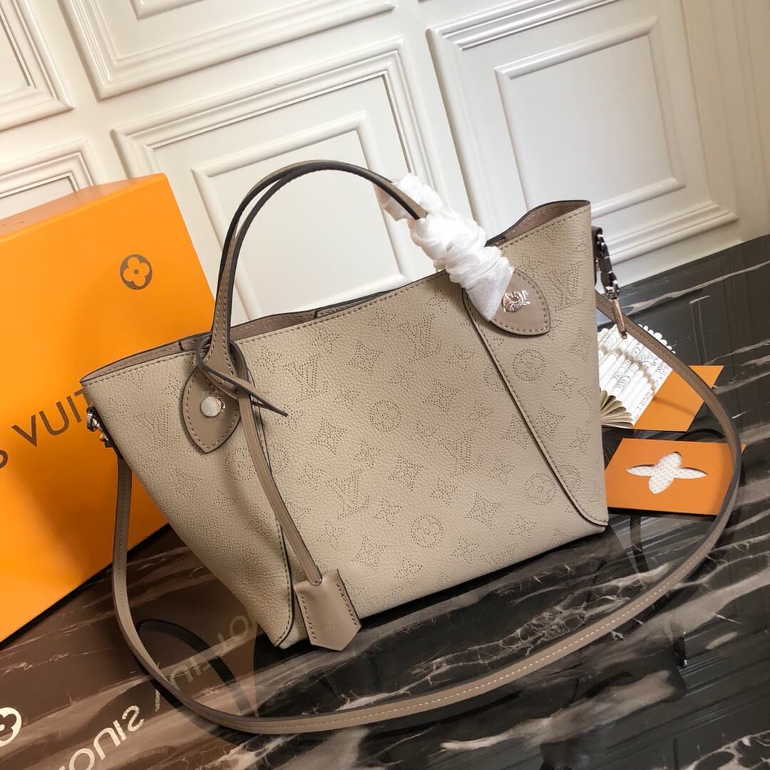 LV HINA HANDBAG M54350 M53938 M54351 M55551 M55905 M54353 M52975 23X21X13CM