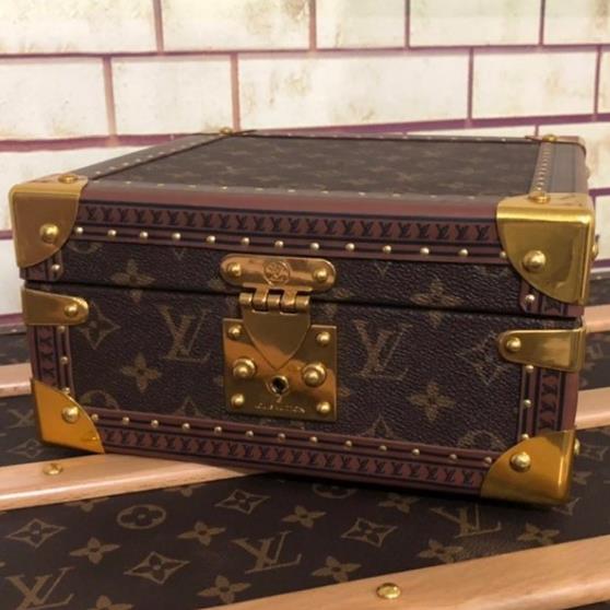 LV jewelry case box M20040 23.0 x 11.0 x 23.0 cm 