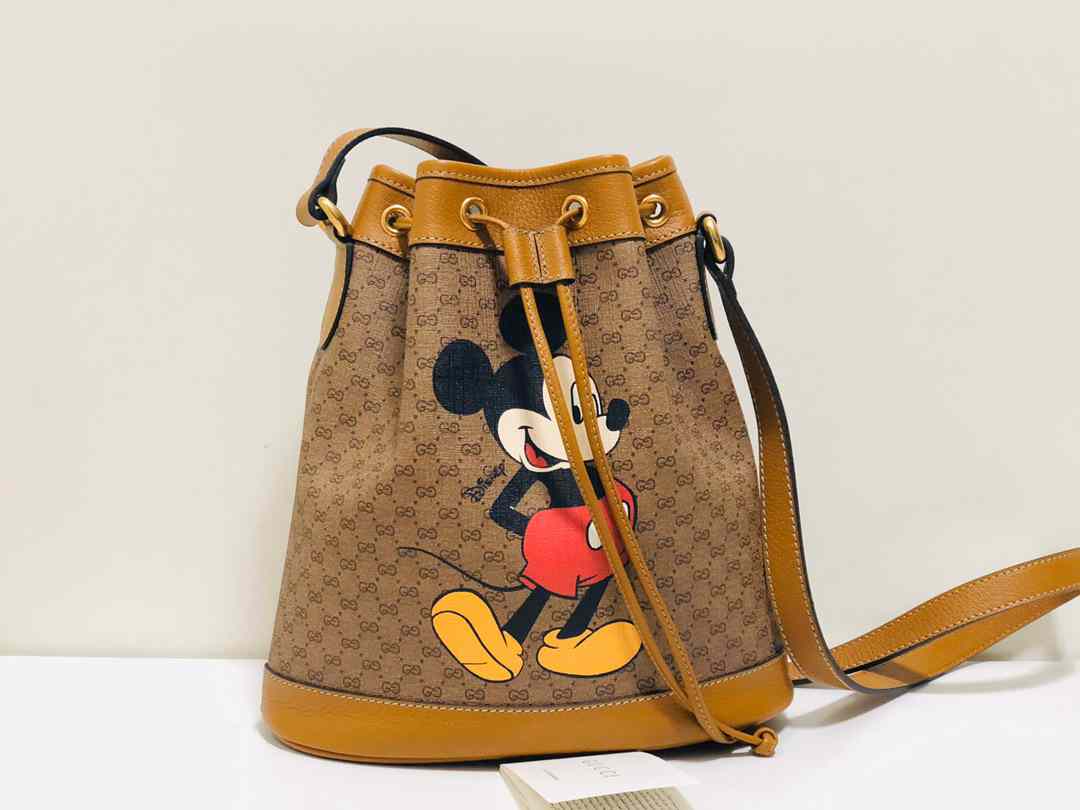 Disney X Gucci mickey HANDBAG DRAWSTRING BAG 602691 26*32*13