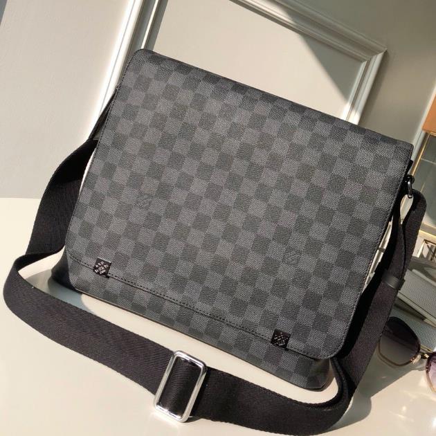 LV DISTRICT MENS MESSENGER CROSS BODY BAG  N41029 33*29*8cm, N41028 25×22×8cm