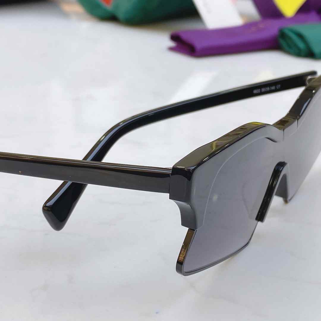 SUNGLASSES BRAND WOMENS MENS