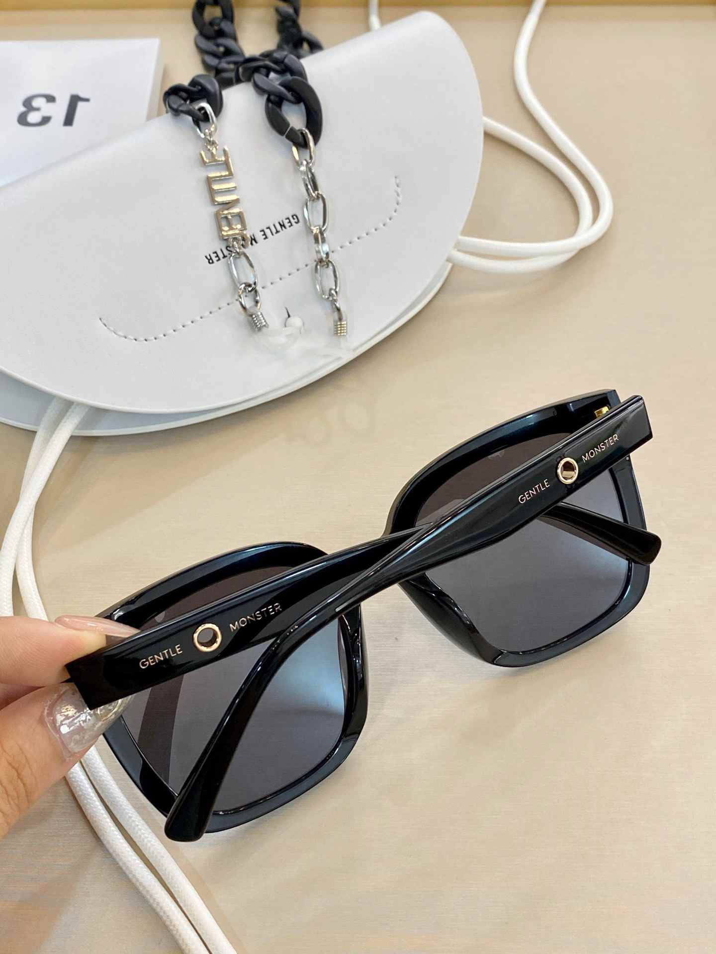 SUNGLASSES BRAND WOMENS MENS