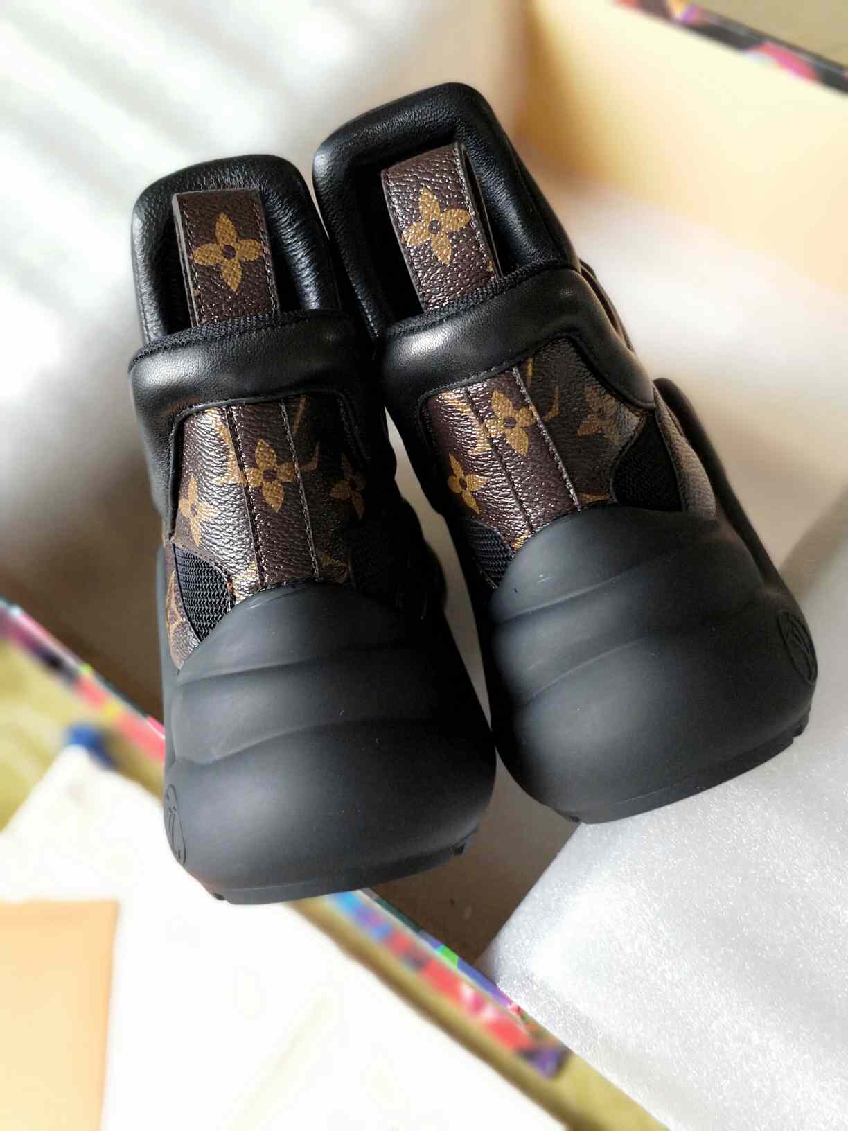 LV WOMENS SHOES