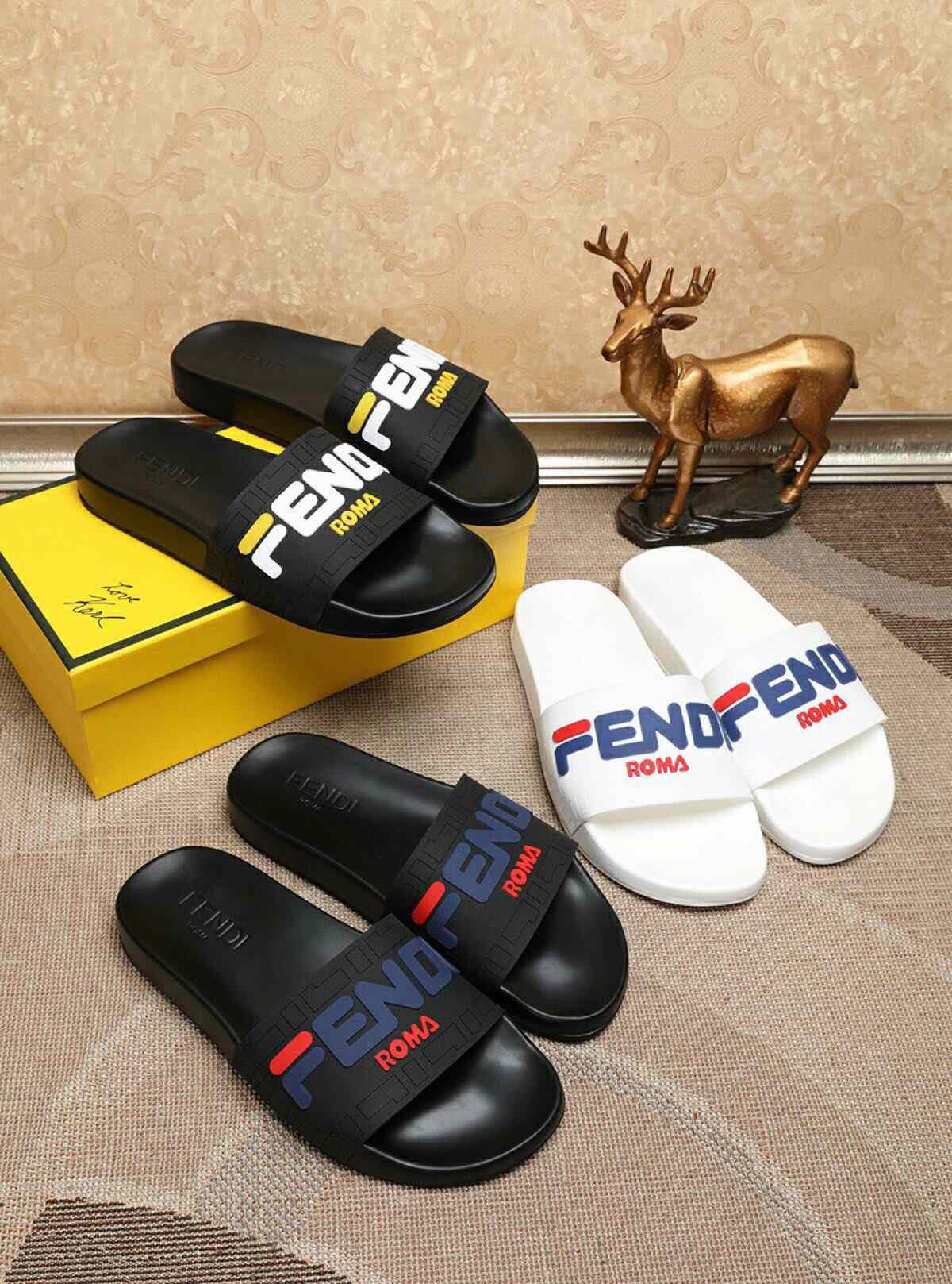 FENDI SLIPPERS 