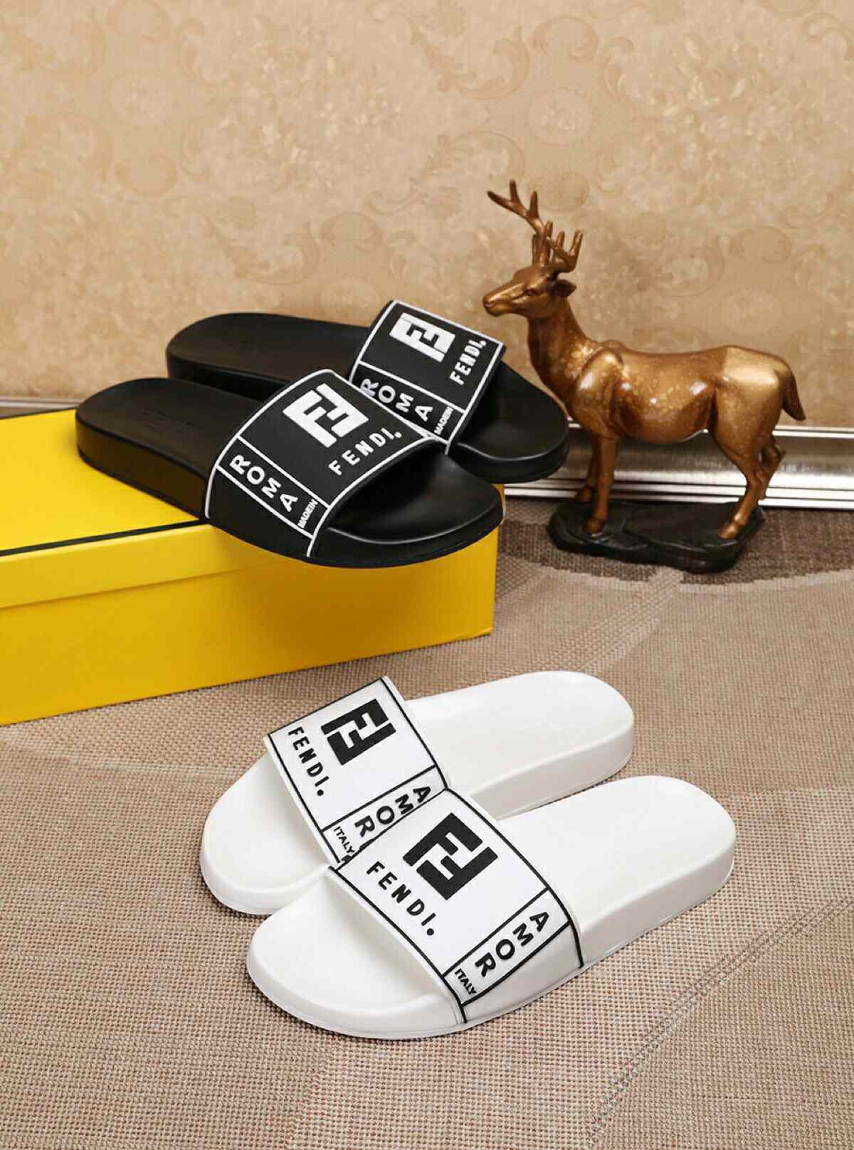 FENDI SLIPPERS 