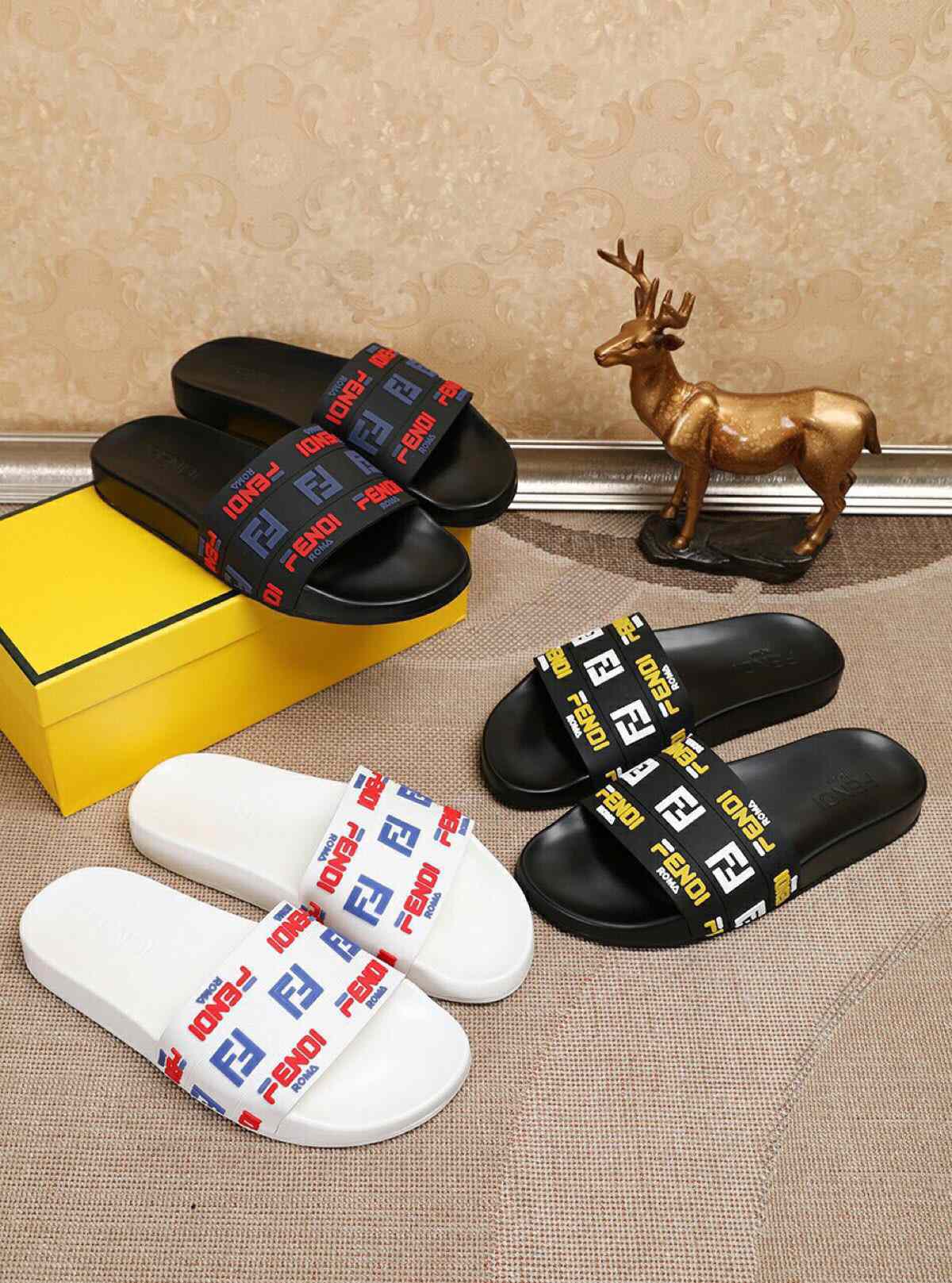 FENDI SLIPPERS 