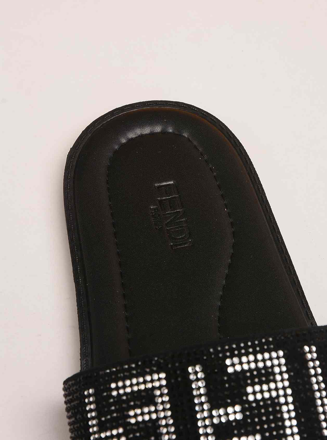 FENDI SLIPPERS 