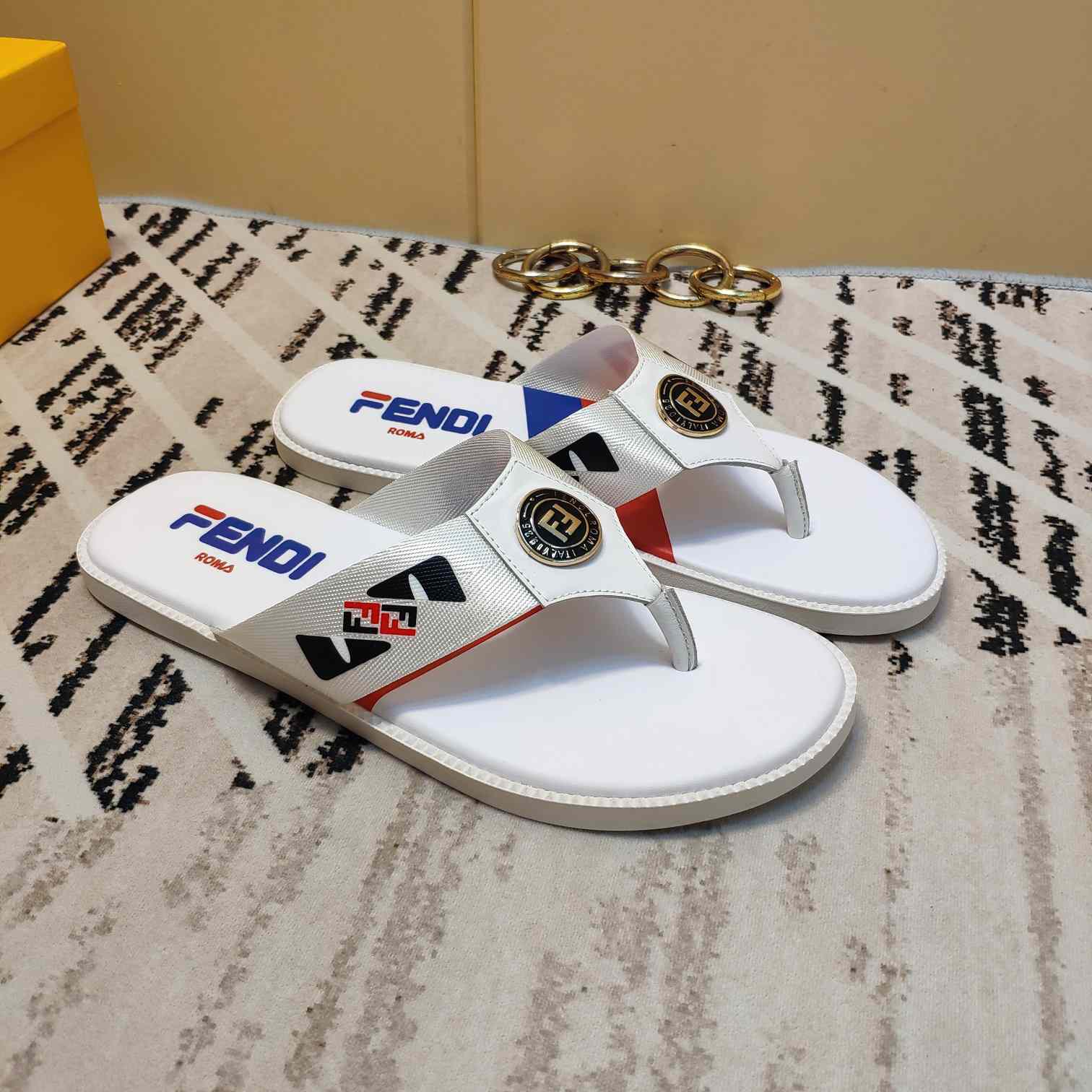 FENDI SLIPPERS 