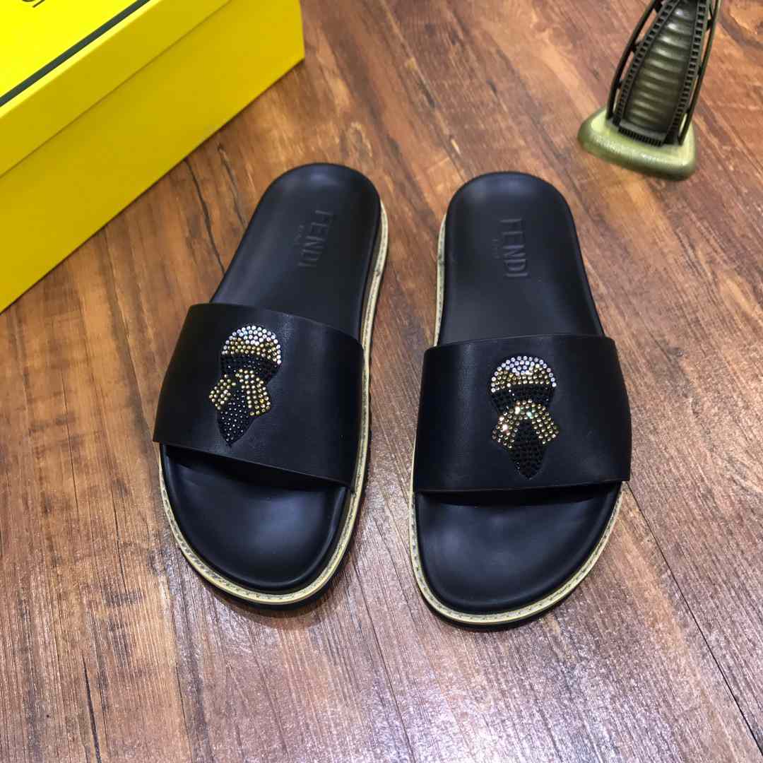 FENDI SLIPPERS 