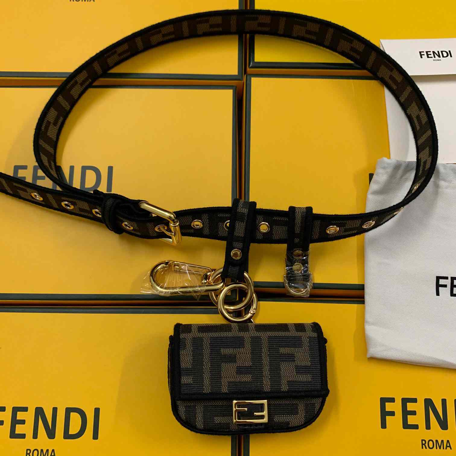 2020 FENDI nano baguette 83332B38 MINI BAG 10X7X2.5CM