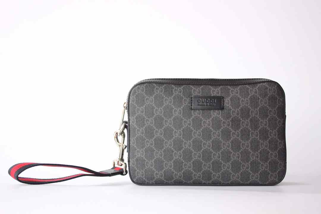 GUCCI GG Supreme pouch 495562 23.5*15.5*4.5cm