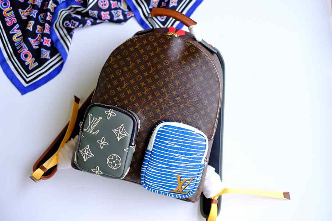 LV NEW BACKPACK BPACK MULTIPOCKET M56851 32x40x15cm