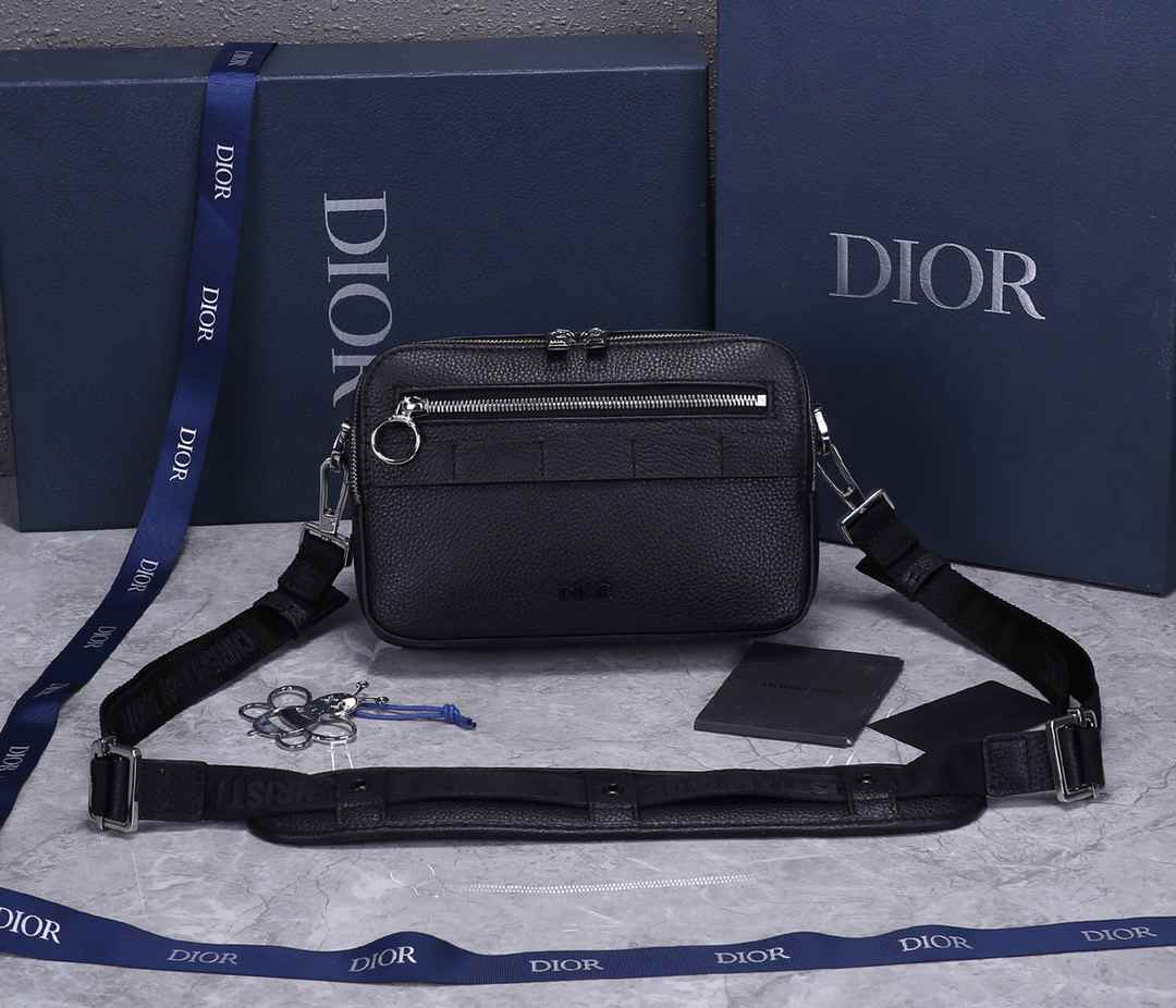 DIOR MENS BAG