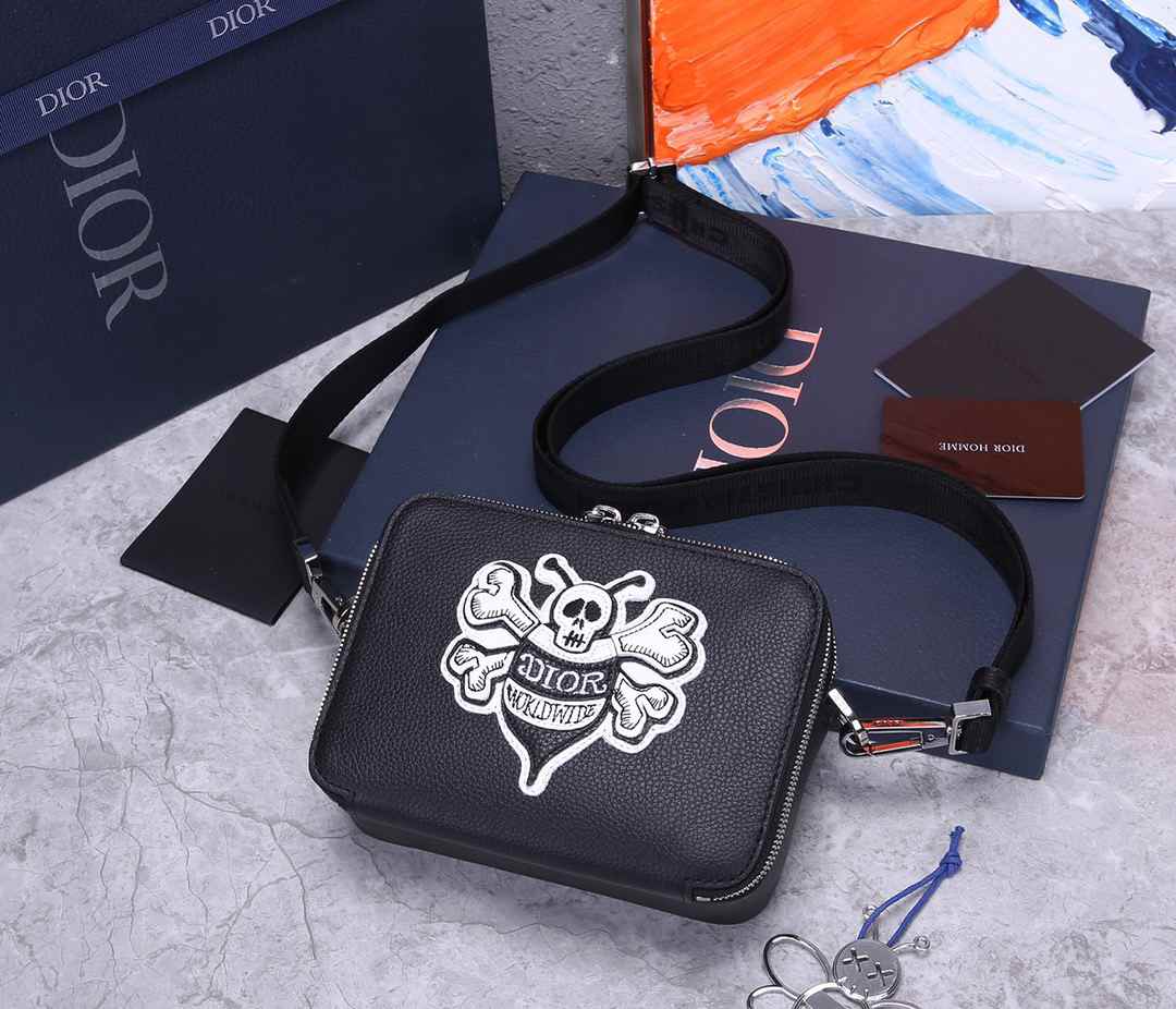 DIOR MENS BAG