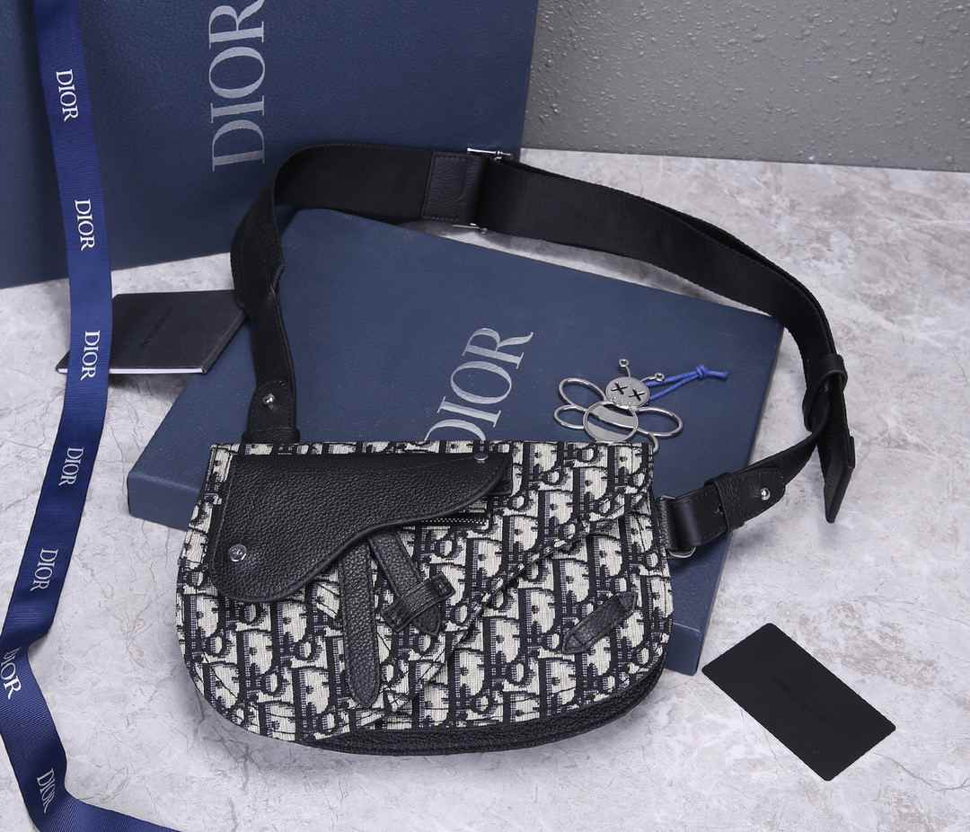 DIOR MENS BAG