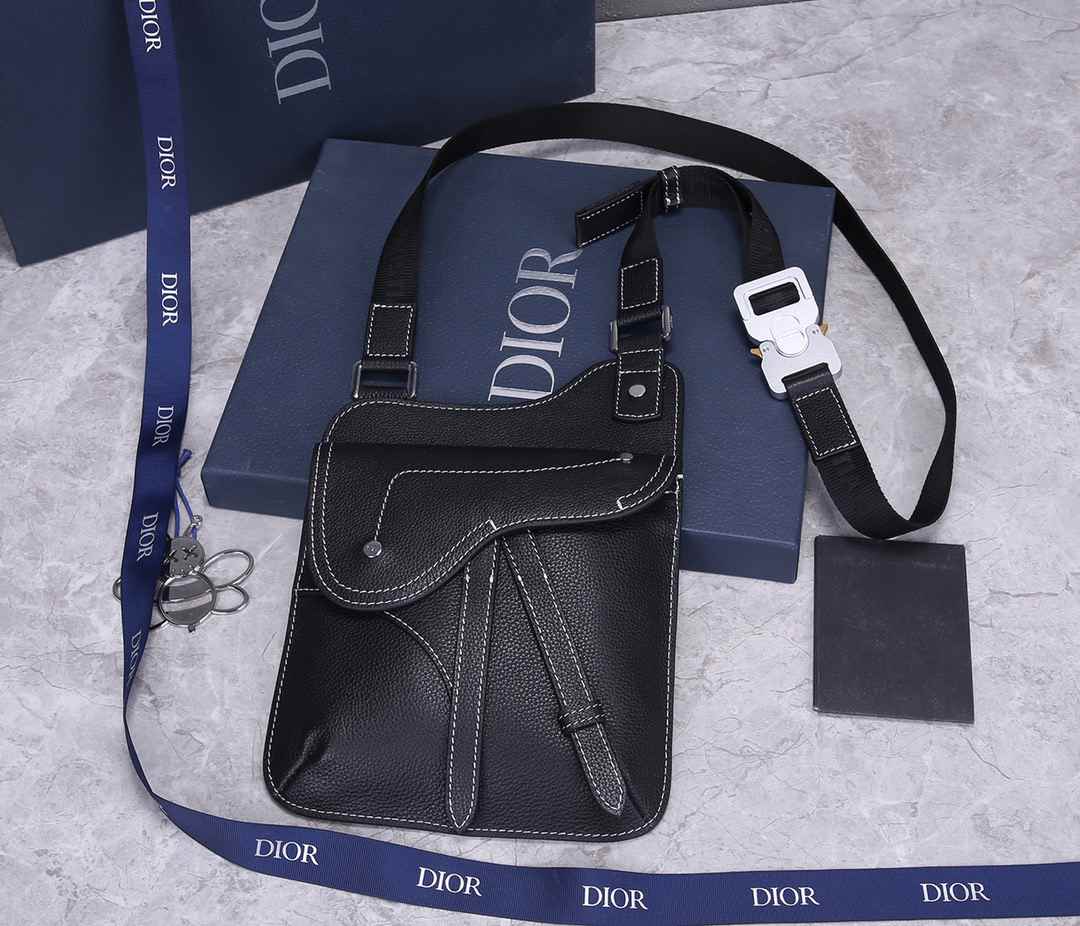 DIOR MENS BAG