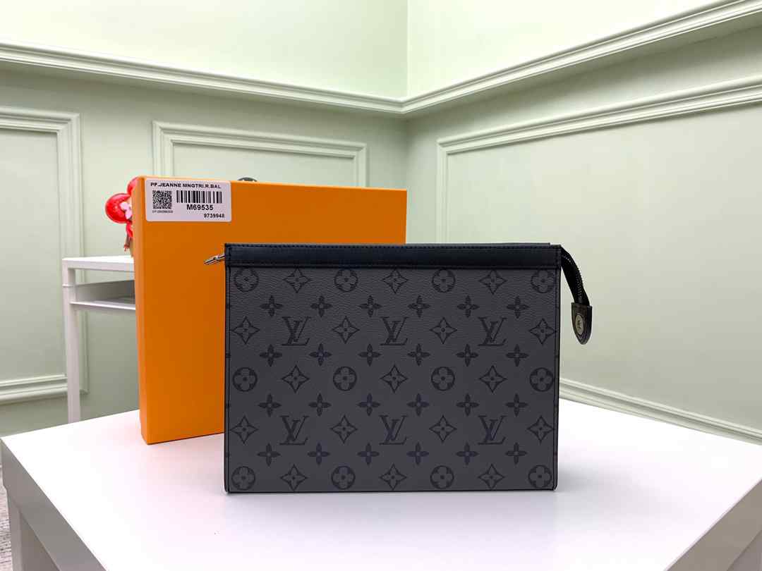 LV WALLET