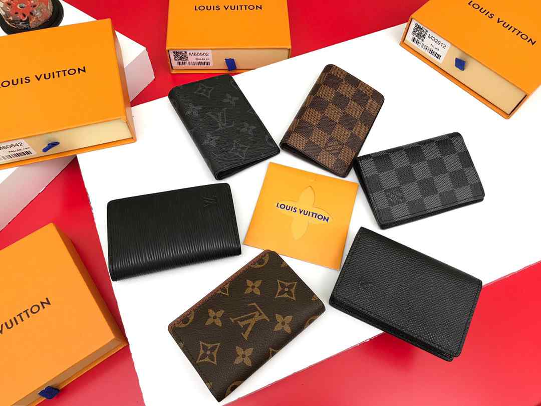 LV WALLET