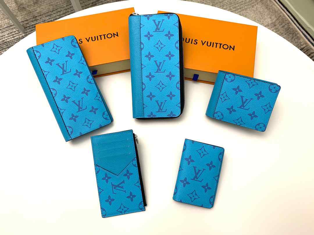 LV WALLET