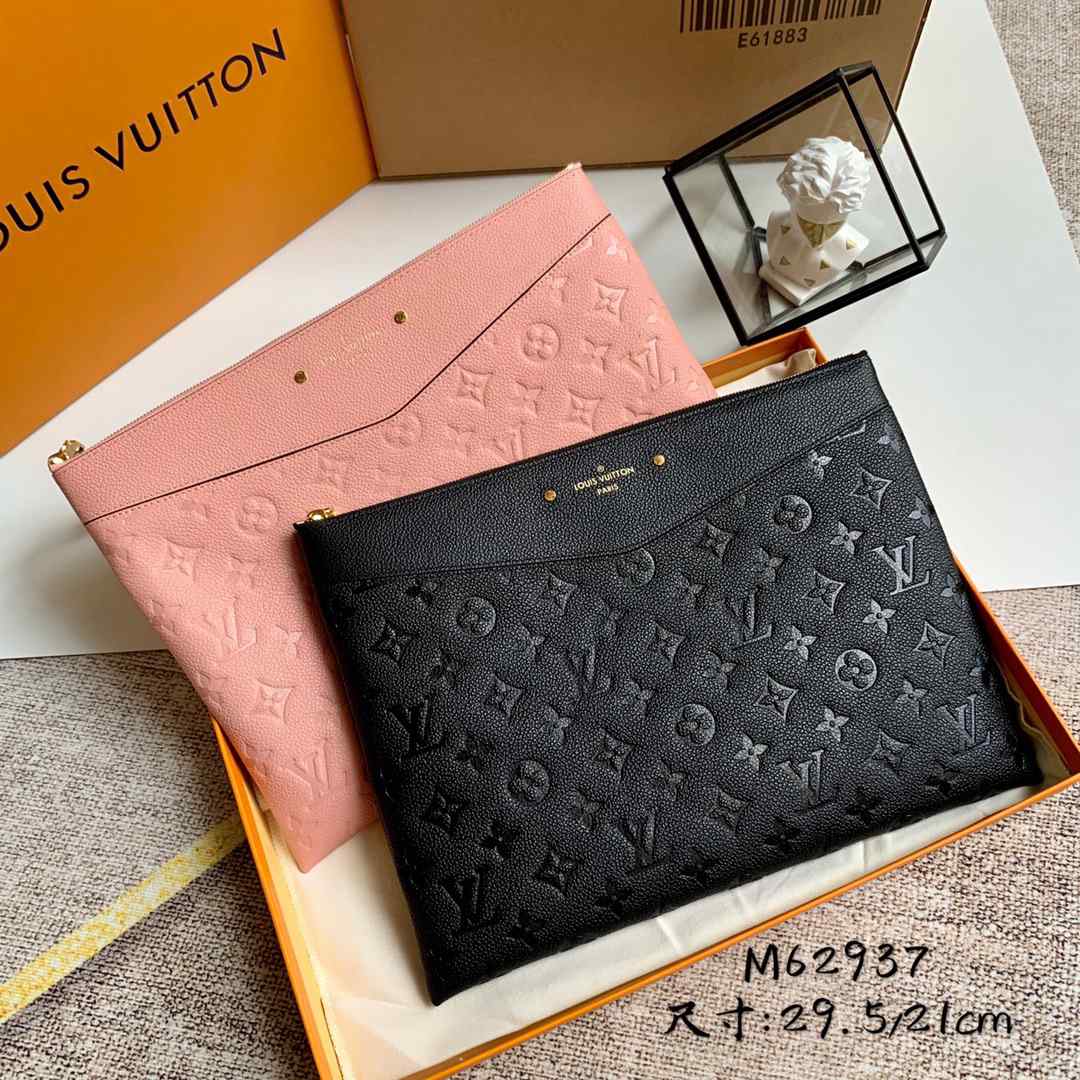 LV WALLET