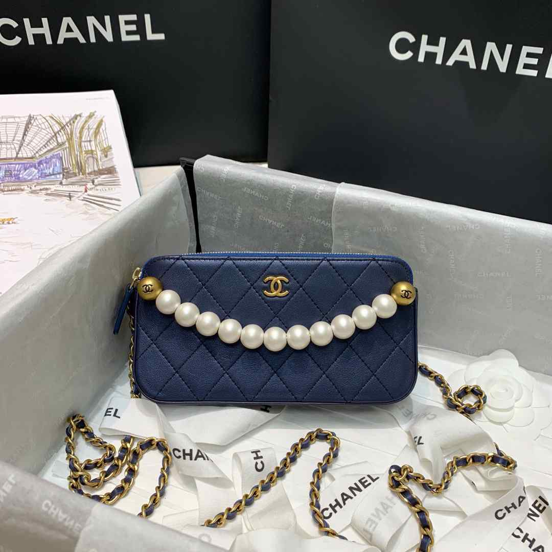 CHANEL HANDBAG