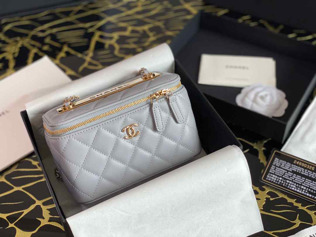 CHANEL HANDBAG